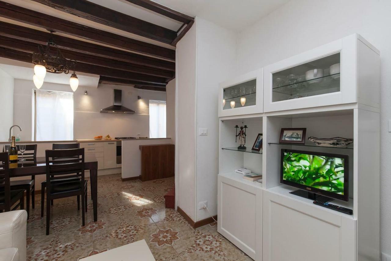 le Ancore apartment few steps from Biennale art Venise Extérieur photo